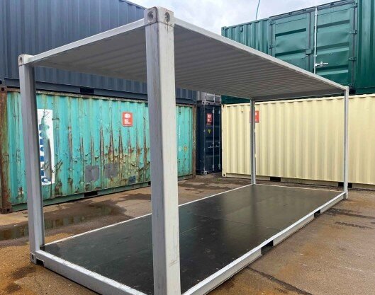 Container with all side walls cut off