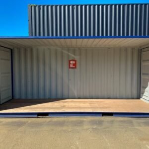 Cutting out the side wall of a 20′ container