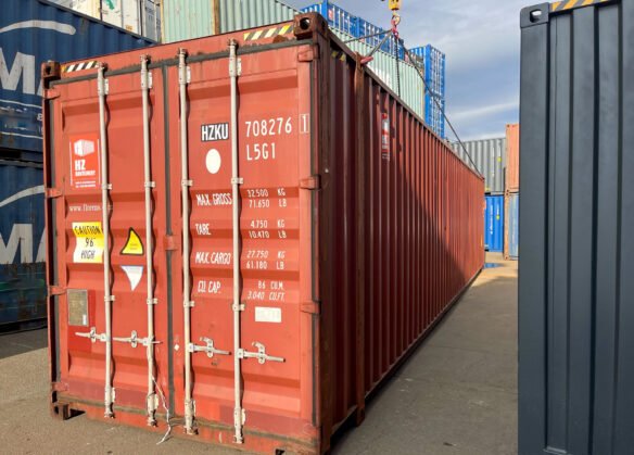 Oversized container 45′ high cube cargo container